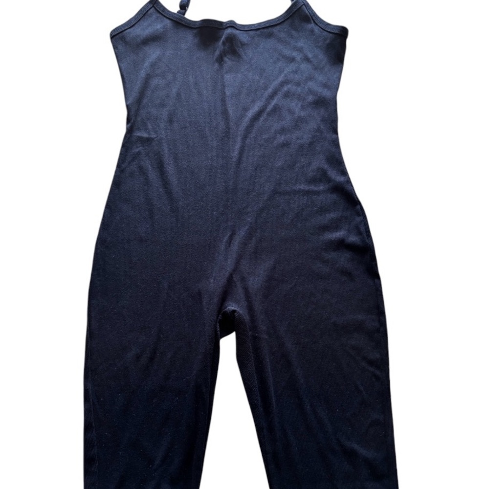 HEART & HIPS JUMSUIT - Picture 2 of 11